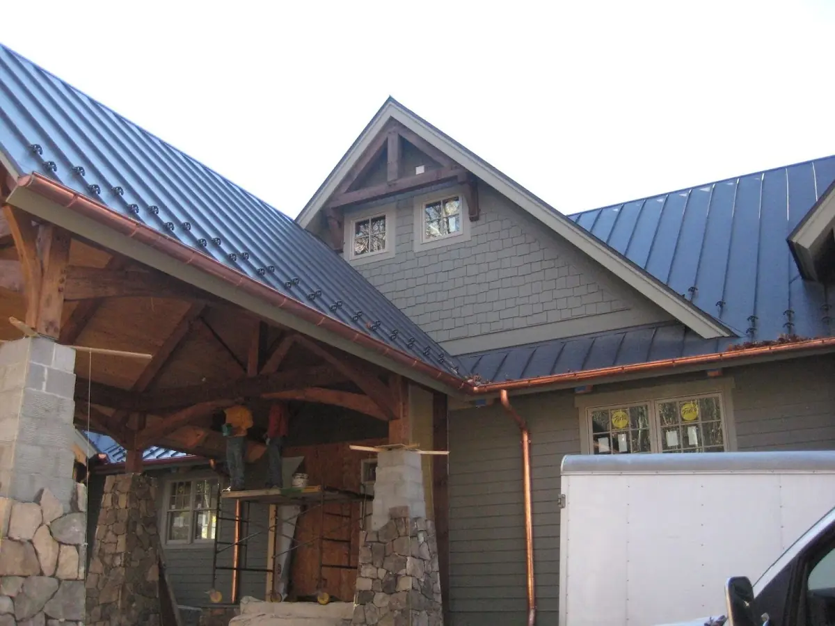 Craftsman Roofing team delivering quality roofing work in Glen Afton and The Island